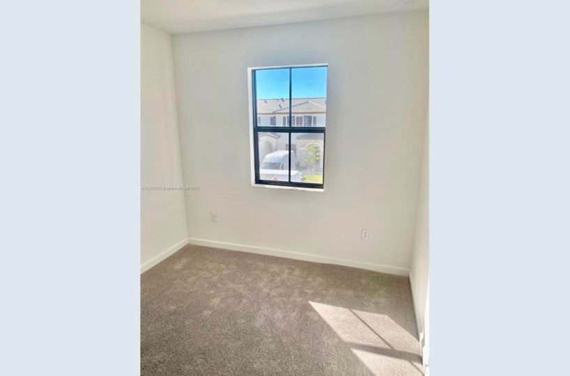 Townhouse Cristal Cay Miami