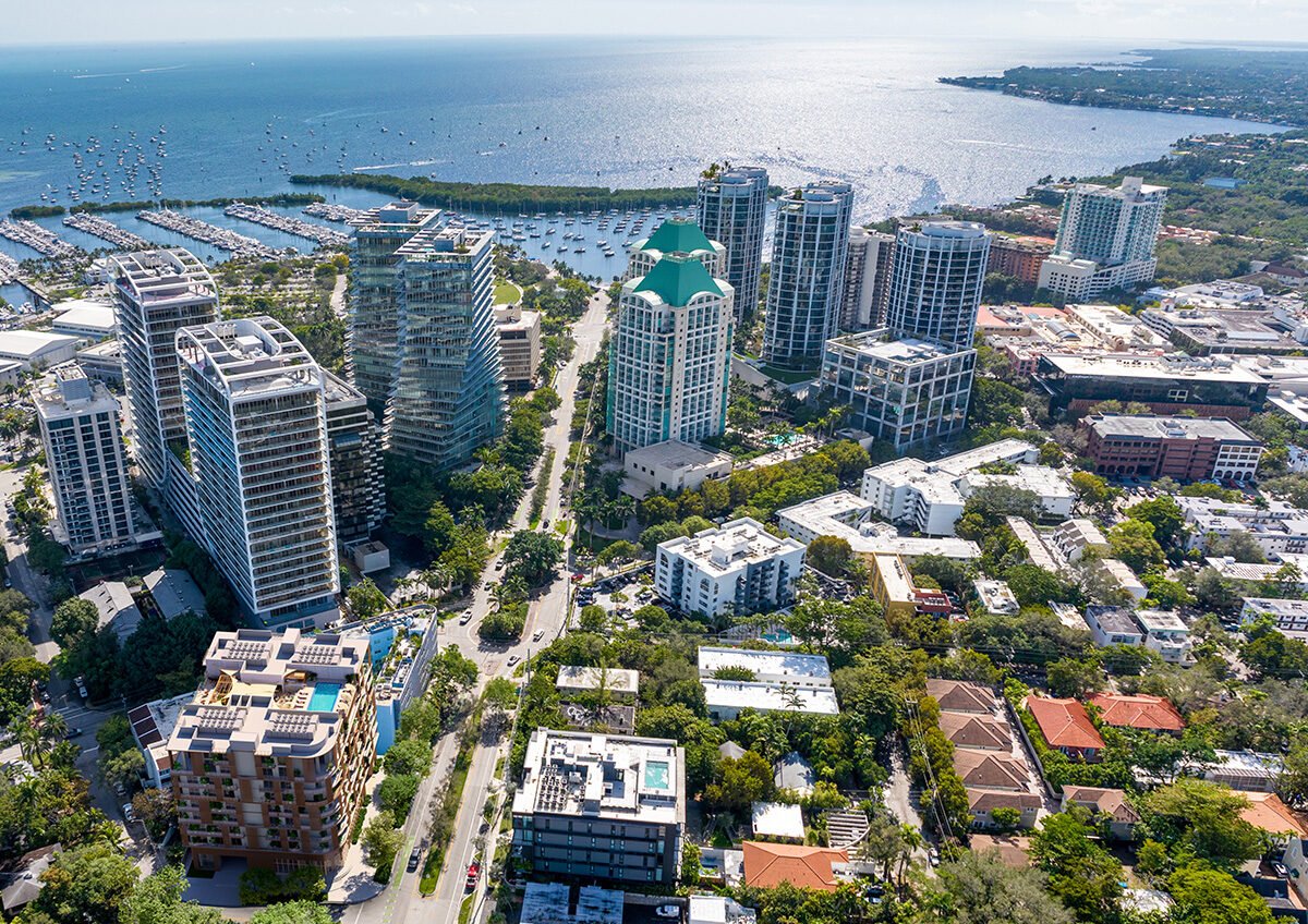 The Lincoln Coconut Grove